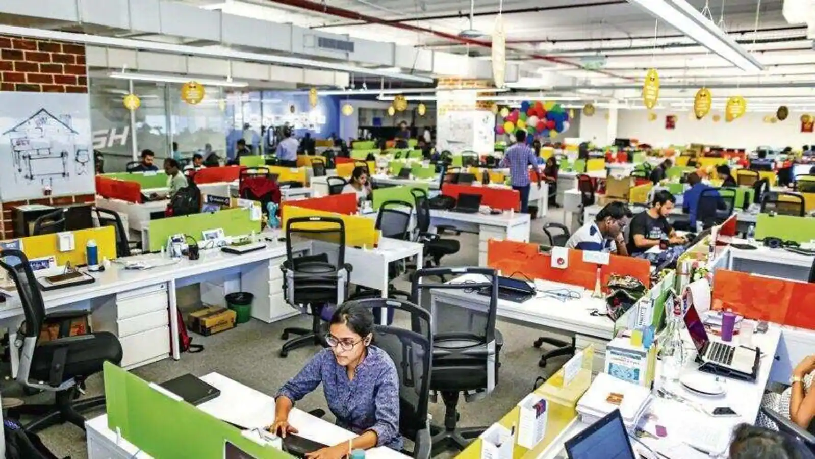 India’s IT Sector Navigates Tougher Contract Terms Amid Global Economic Uncertainty